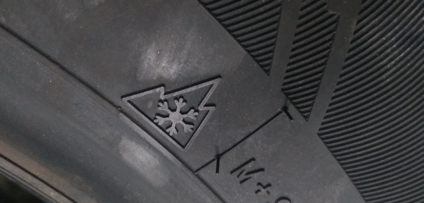 Acquiring a New Car During Winter with No Winter Tires • LeaseCosts Canada