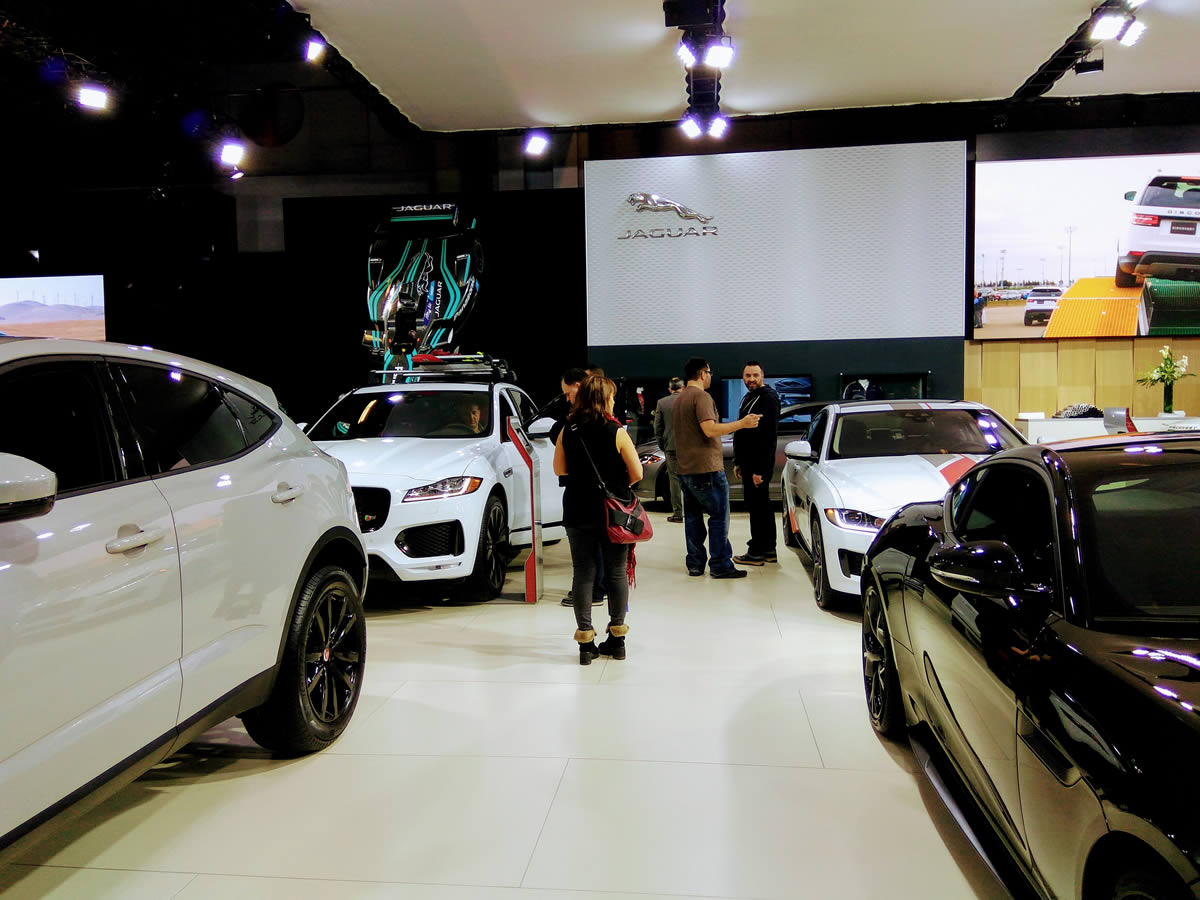 2018 Montreal Auto Show - Jaguar Canada