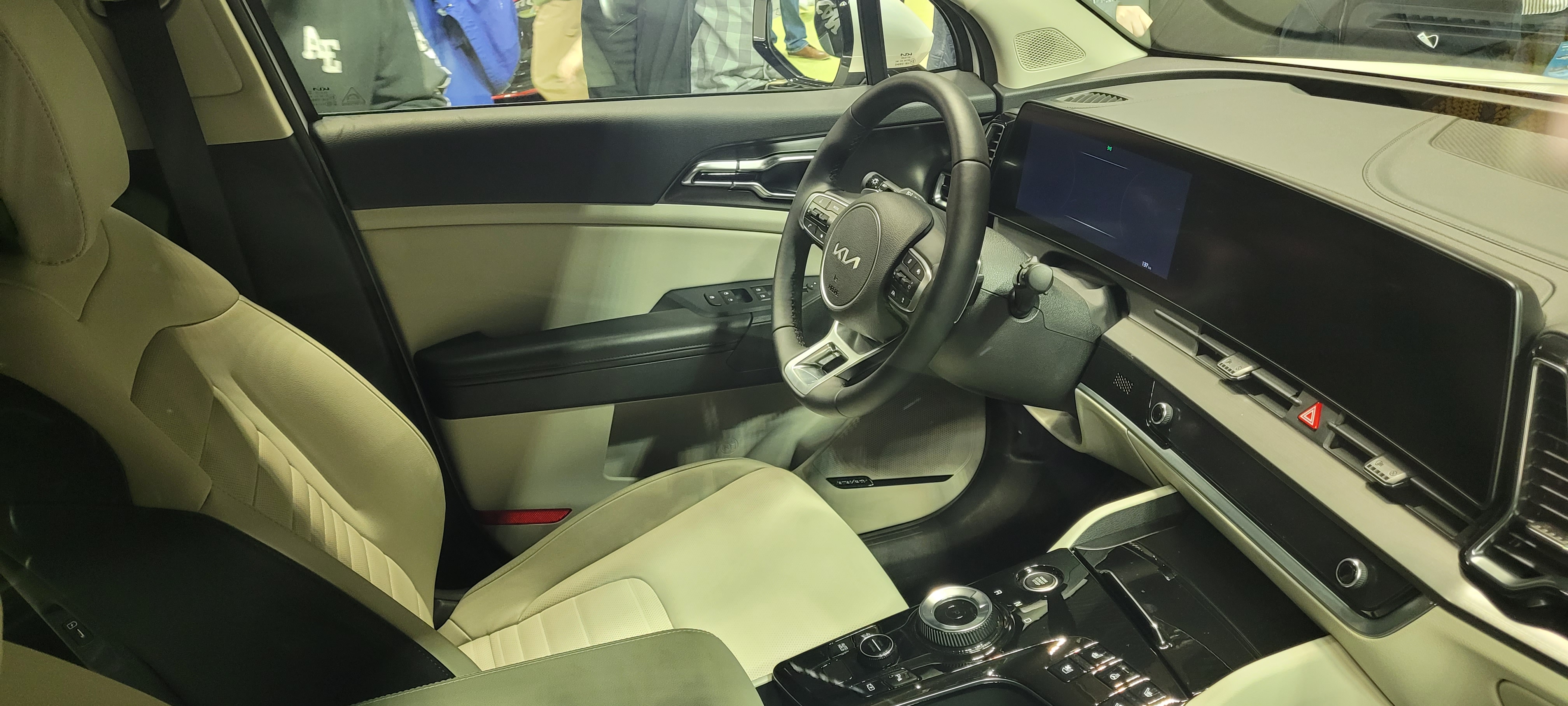 2022 Montreal Electric Vehicle Show: Kia EV6 Interior