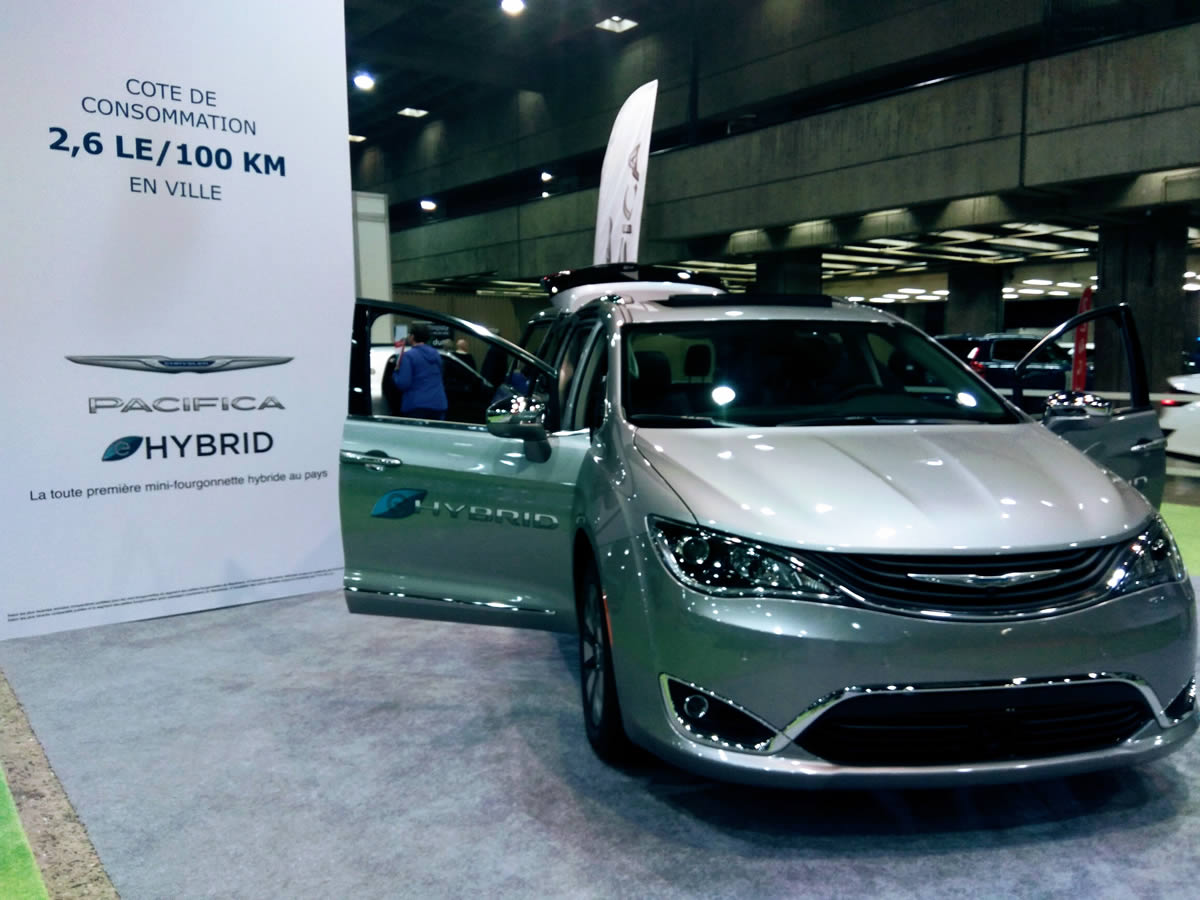The 2018 Montreal Electric Vehicle Show is On!: Chrysler Pacifica Hybrid