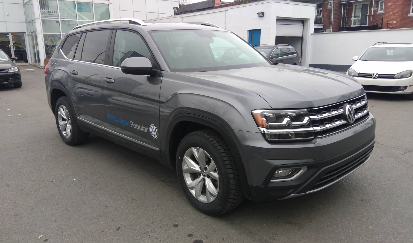 Volkswagen Atlas Montreal: Other Side