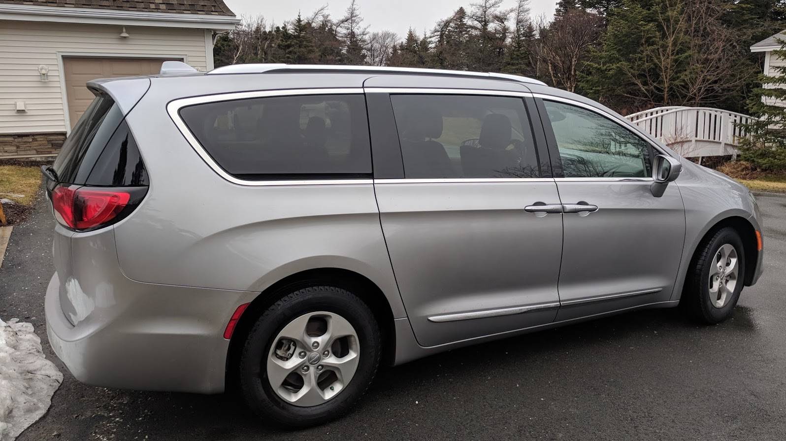 Chrysler Lease Takeover In St John S Nl 2017 Chrysler