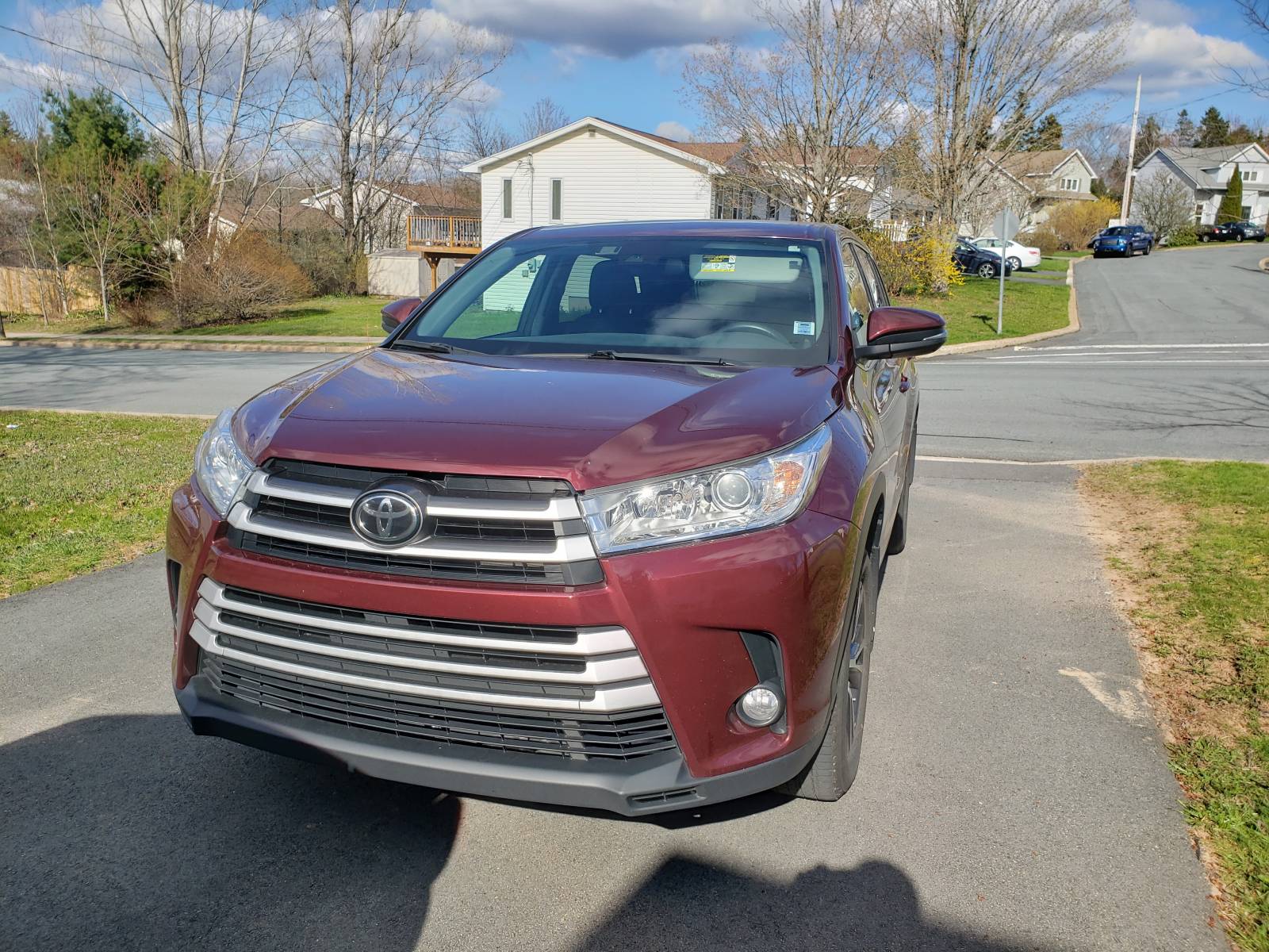 Toyota Lease Takeover in Halifax, NS 2017 Toyota Highlander LE