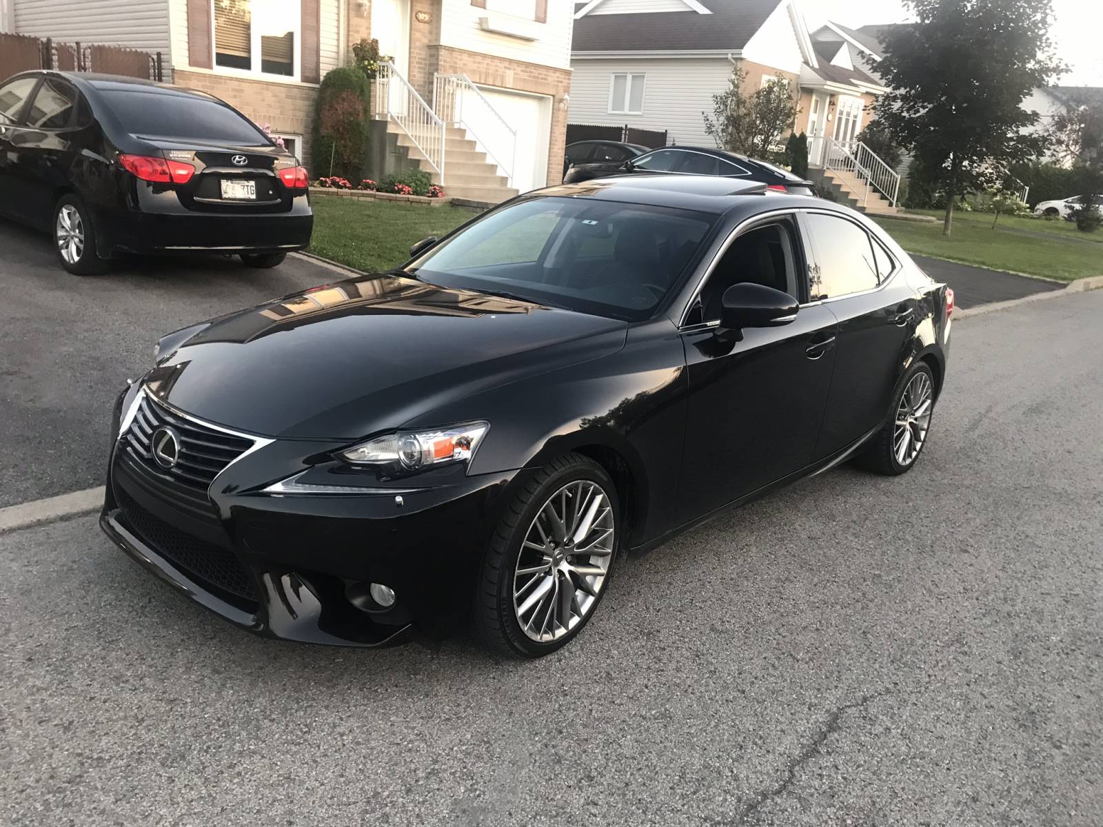 lexus is lease