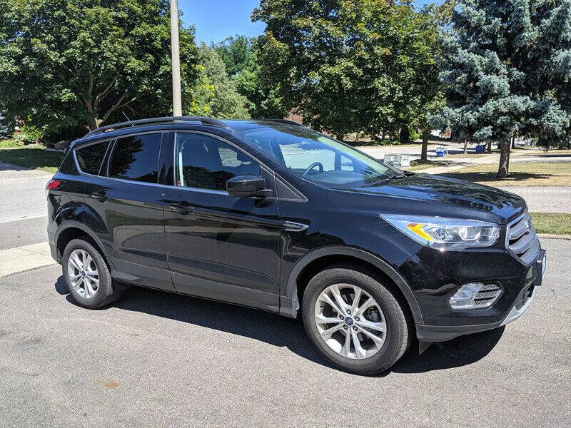 Ford Lease Takeover in Richmond Hill, ON 2017 Ford Escape SE