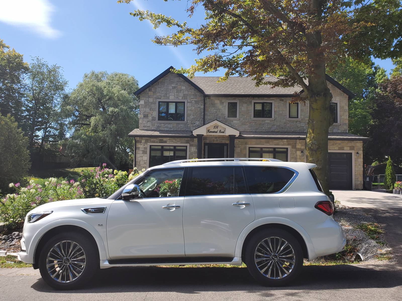 Infiniti Lease Takeover in Oakville, ON: 2019 Infiniti QX80 Automatic