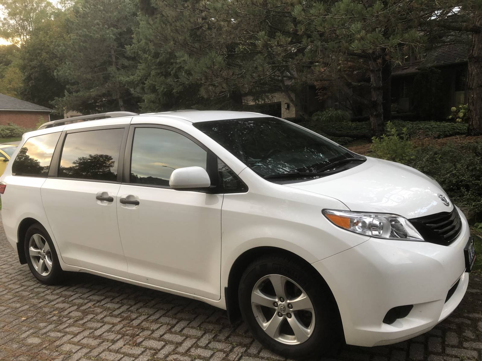 Toyota Lease Takeover in Hamilton, ON 2017 Toyota Basic Automatic 2WD