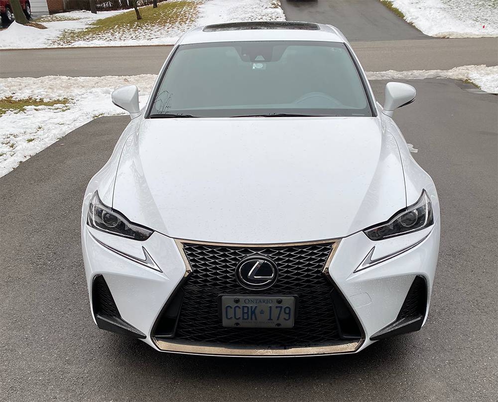 Lexus Lease Takeover in Oakville, ON 2019 Lexus IS 300