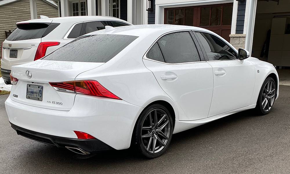 Lexus Lease Takeover in Oakville, ON 2019 Lexus IS 300