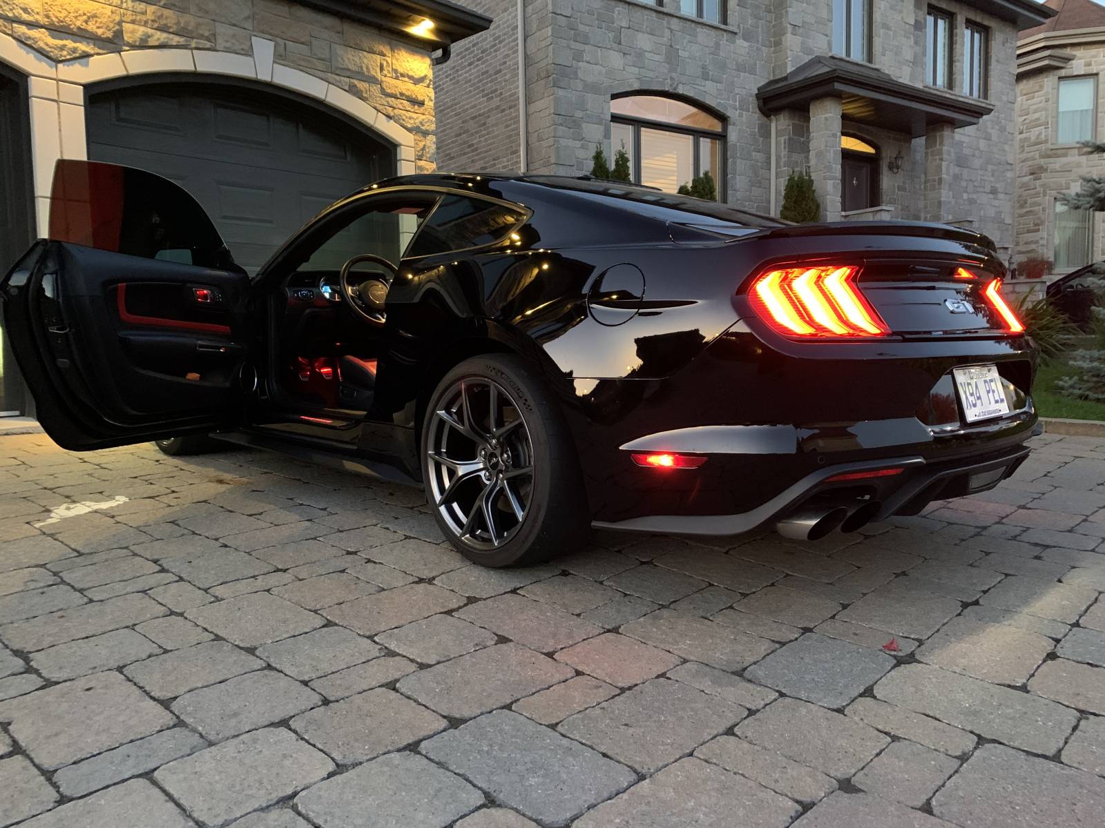 Ford Lease Takeover in Montreal, QC 2019 Ford Mustang GT PP2 Manual