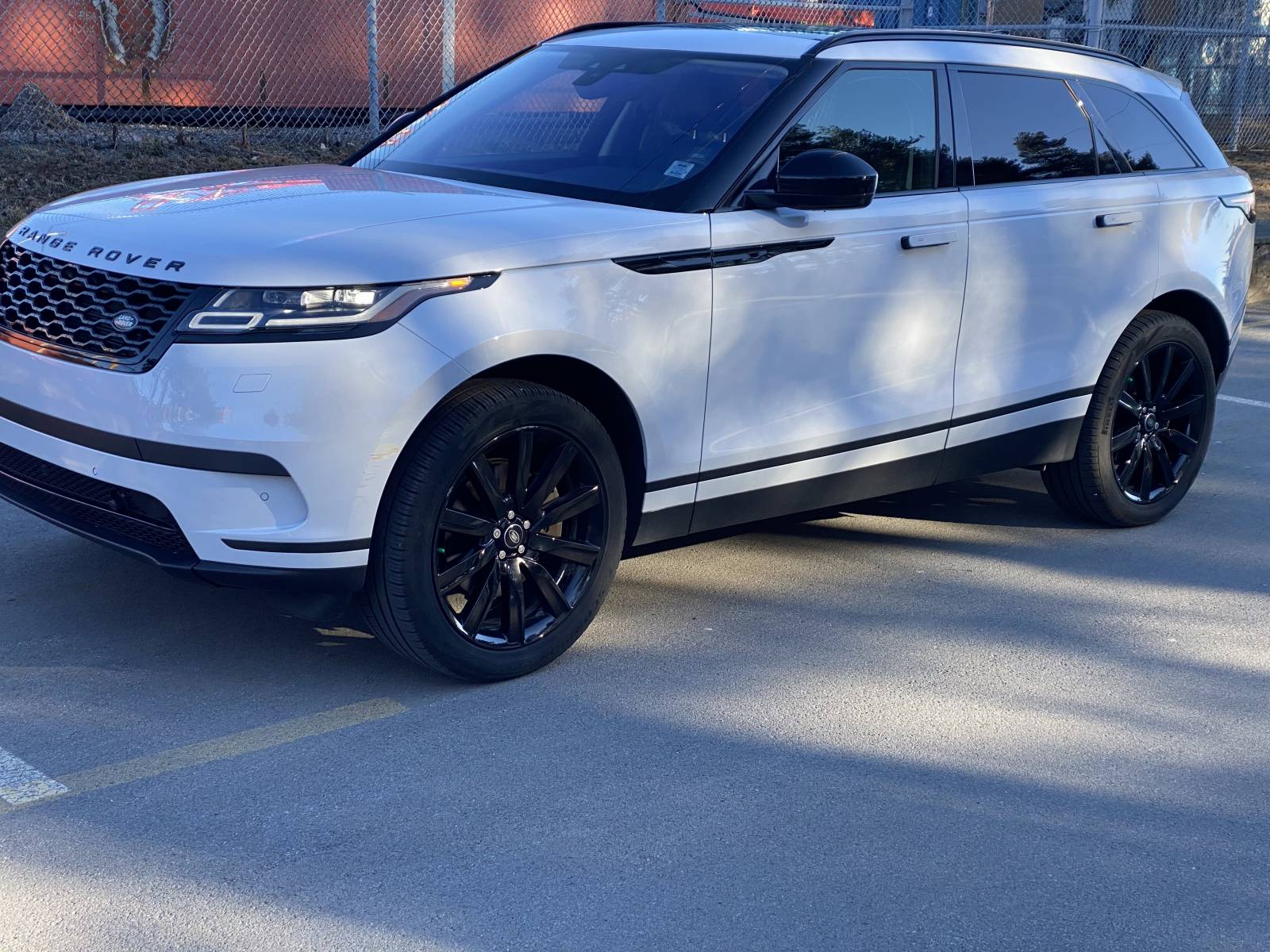 Electric Range Rover Velar Lease Land Rover Lease Takeover in Halifax , NS: 2019 Land Rover Range Rover