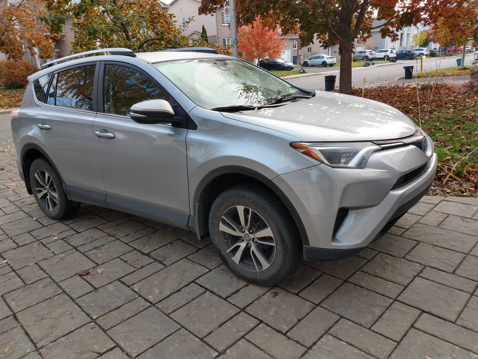 Toyota Lease Takeover in Montreal, QC: 2018 Toyota RAV4 LE Automatic ...