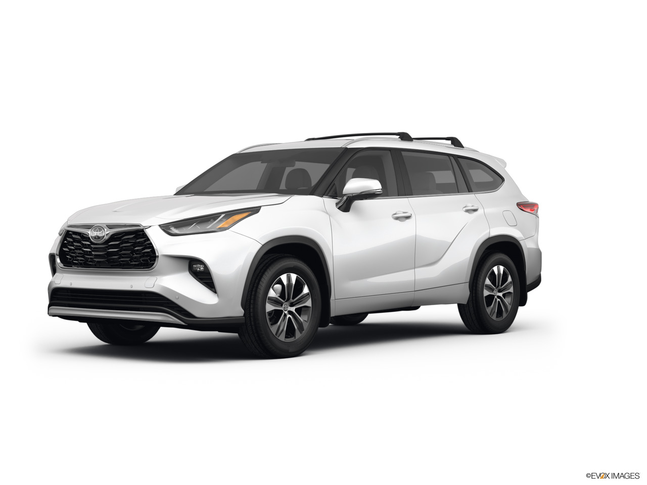 Toyota Lease Takeover in Laval, QC: 2022 Toyota Highlander XLE ...